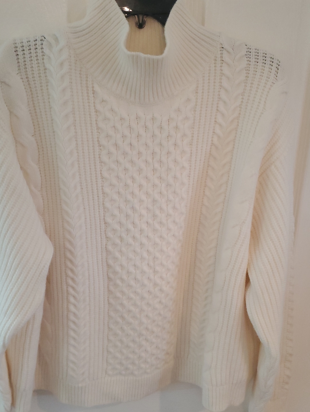 Banana Republic Cream Cable Knit Turtleneck Sweater
